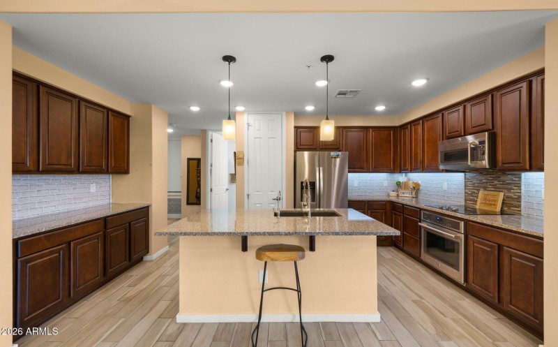 7-web-or-mls-Kitchen3