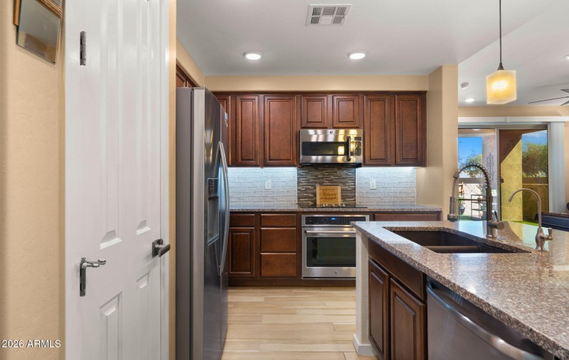 8-web-or-mls-Kitchen2