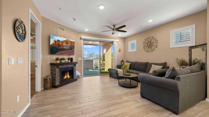 13-web-or-mls-Living Space3