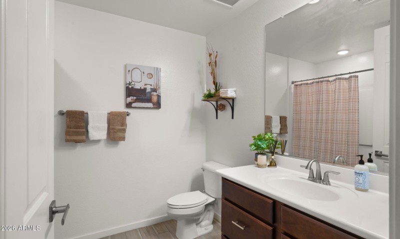19-web-or-mls-Full Bathroom2