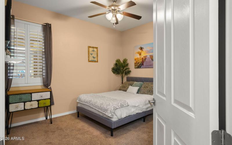 22-web-or-mls-Secondary Bedroom2