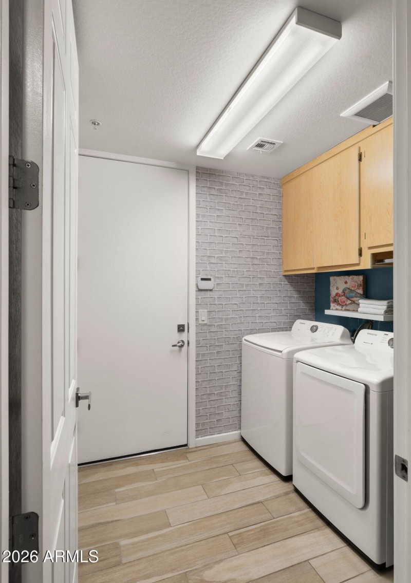 31-web-or-mls-Laundry Room2