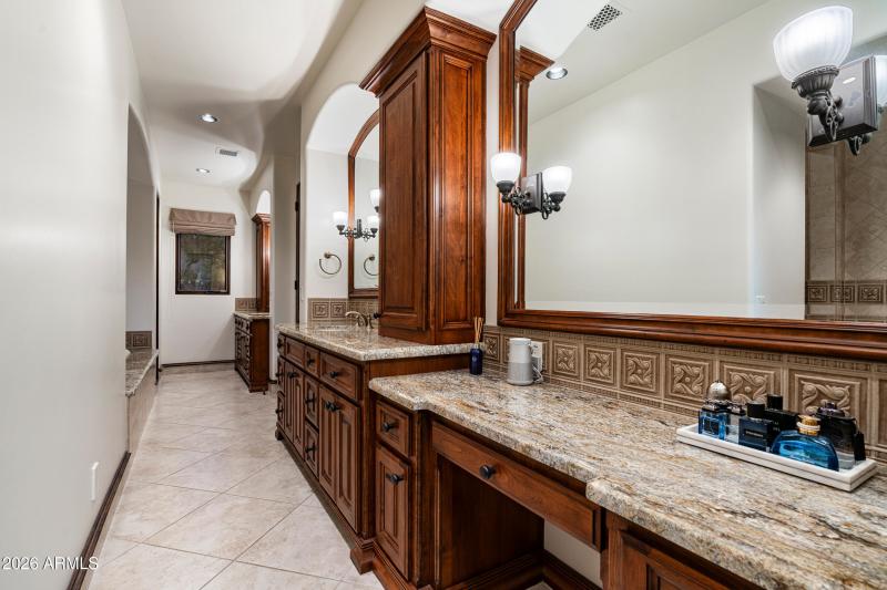 8871 E Lost Gold Circle (39 of 70)