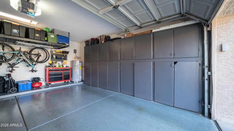 1045 E Sunburst Ln-9