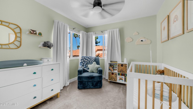 1045 E Sunburst Ln (28)