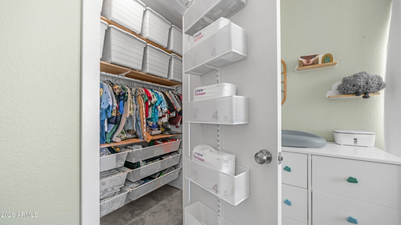 1045 E Sunburst Ln (29)