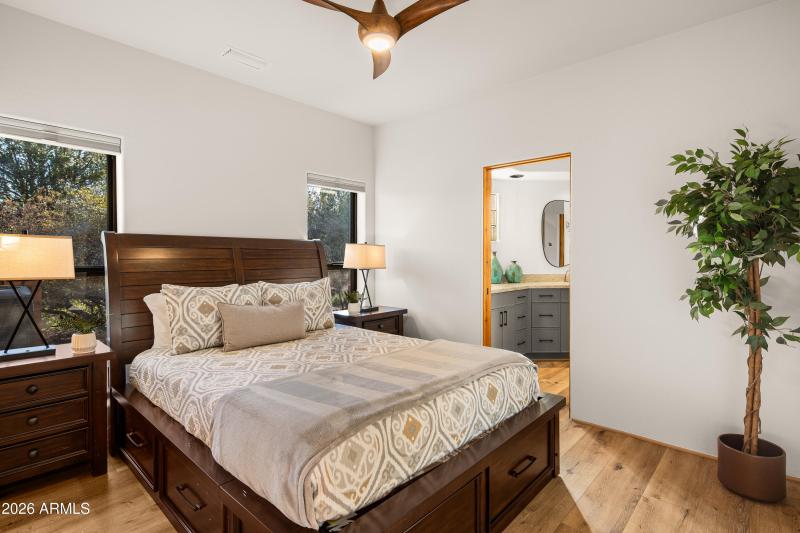 Bedroom 2 with Ensuite Access