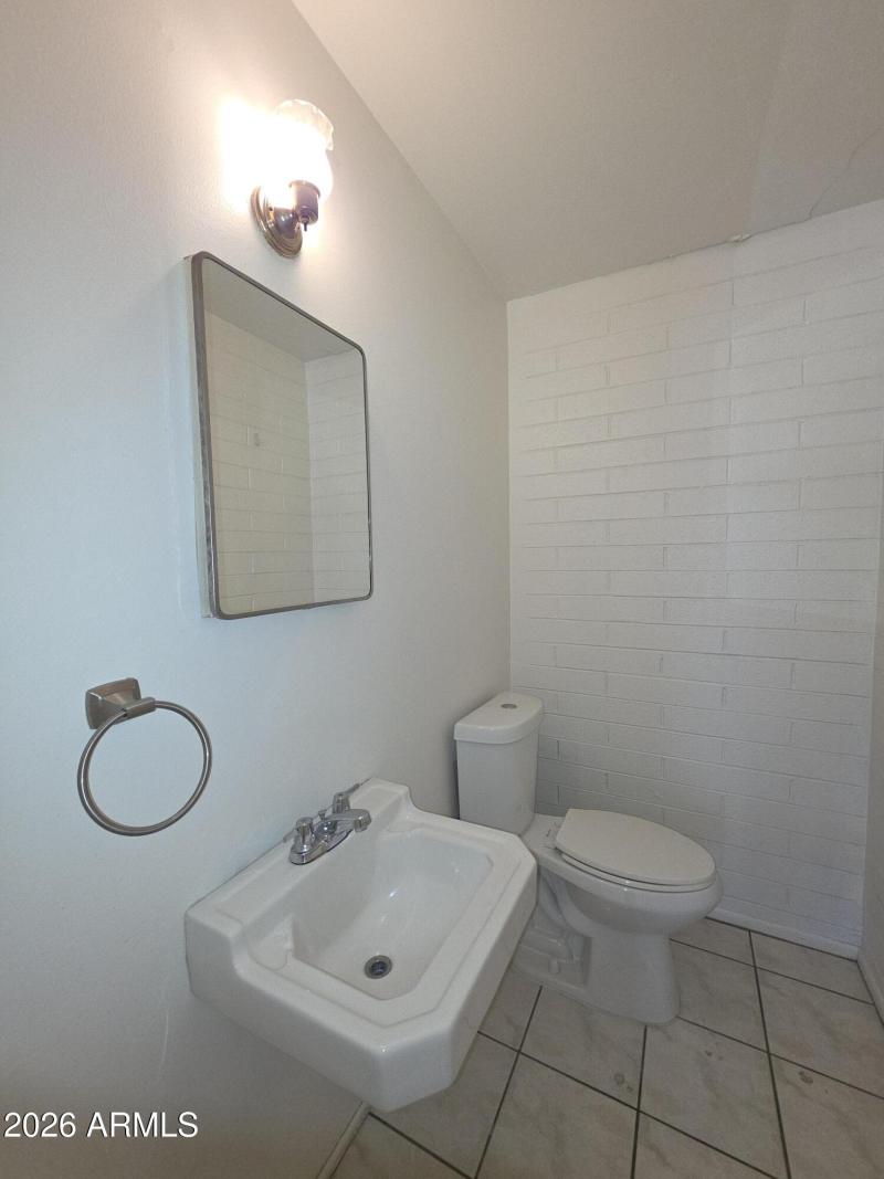 HALF BATHROOM-Vanity