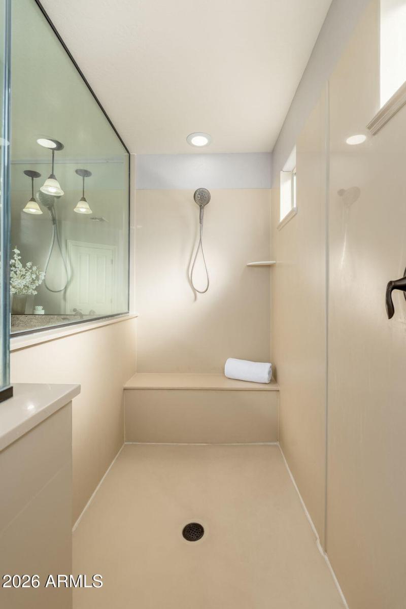 22235 E Via Del Verde - 32