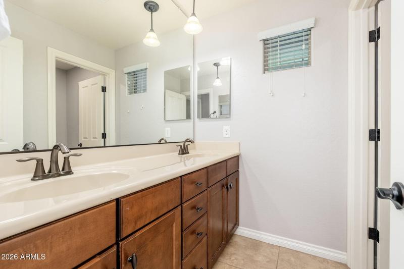 22235 E Via Del Verde - 42