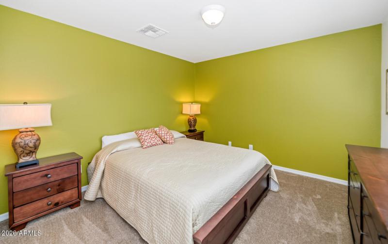 3932 E Melinda Dr-large-016-012-3932 E M