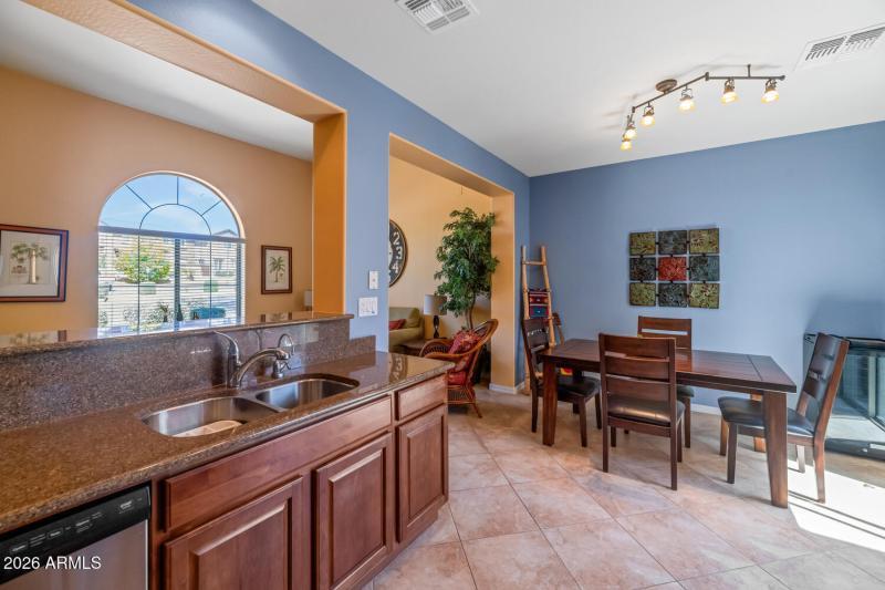 3932 E Melinda Dr-large-029-014-3932 E M