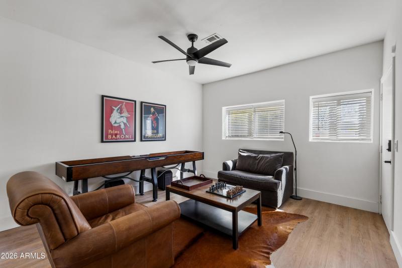 1455 E Victor Hugo Ave------50