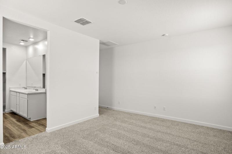 35-web-or-mls-17713-w-eva-st-lot-3-zanje