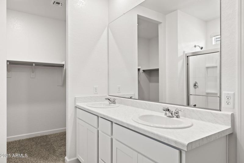 38-web-or-mls-17713-w-eva-st-lot-3-zanje