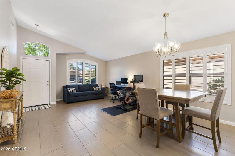 Living room/Dining room