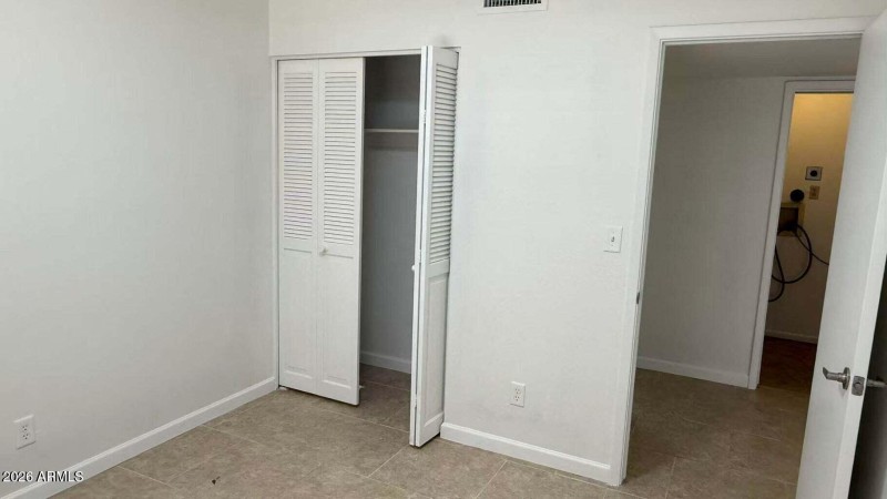 20251006220635984289000000-o