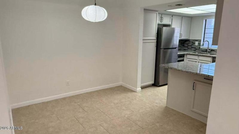 20251006220725399892000000-o