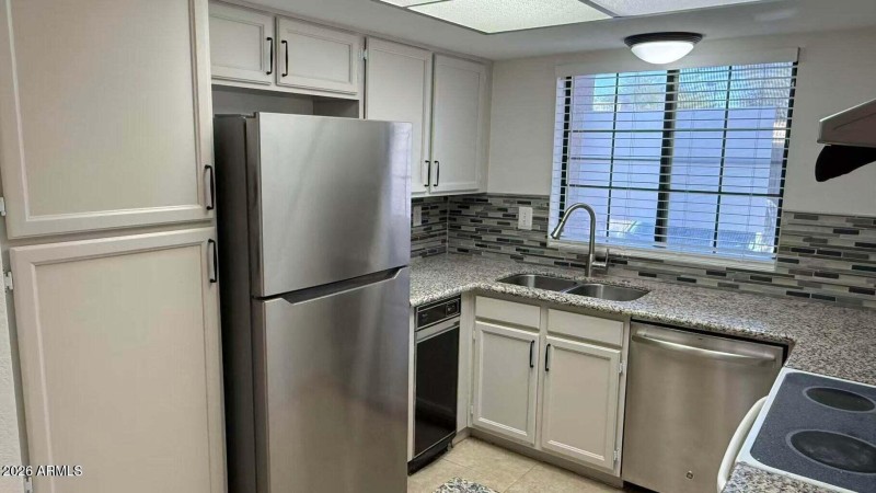 20251006220733475873000000-o