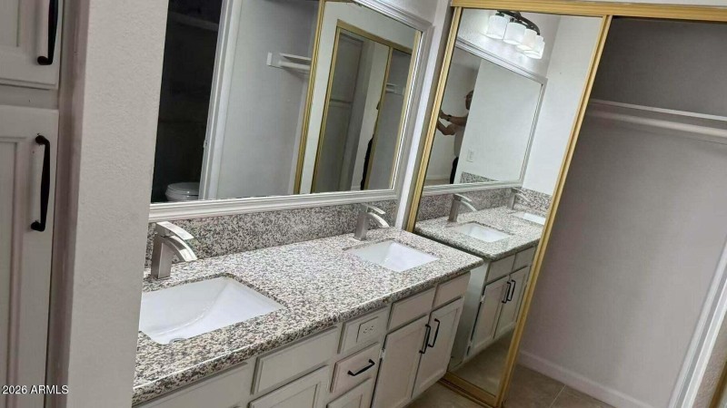 20251006220736859423000000-o