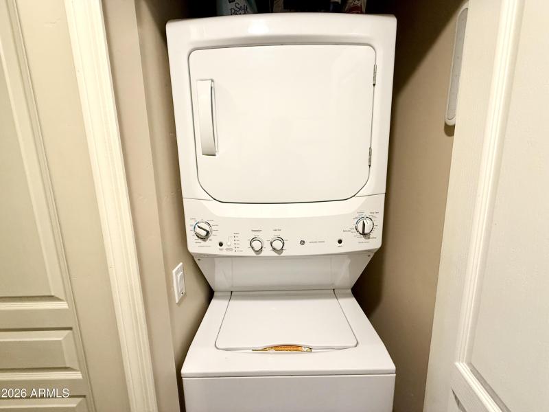 In Unit Washer/Dryer