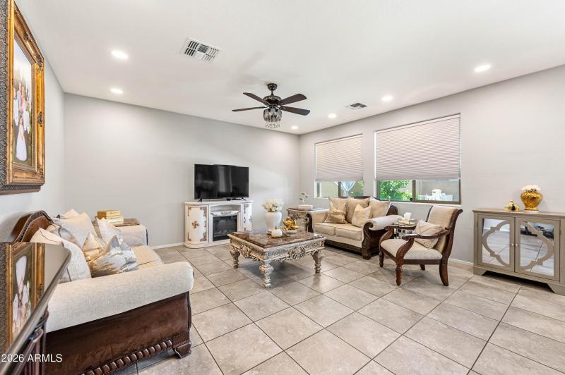 25218 N 143rd Ln-Surprise AZ 85387-41