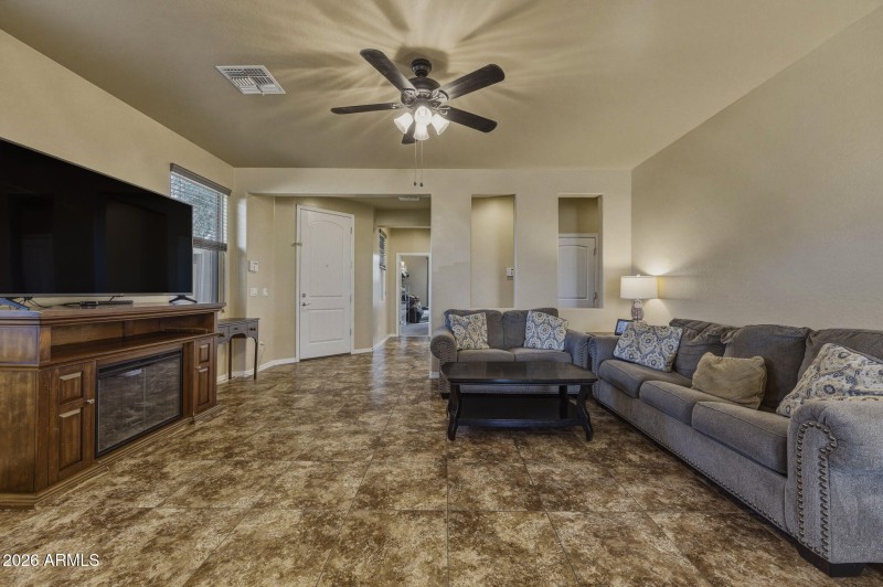 7-web-or-mls-21368 N Cecil Ct-7