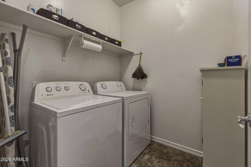 21-web-or-mls-21368 N Cecil Ct-21