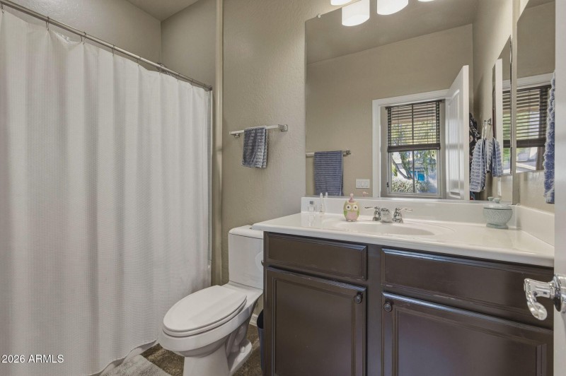 23-web-or-mls-21368 N Cecil Ct-23