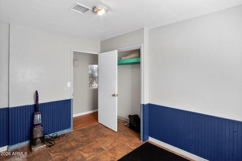 12_9840_Eighth_St_Mayer_AZ_86333_USA-Bed