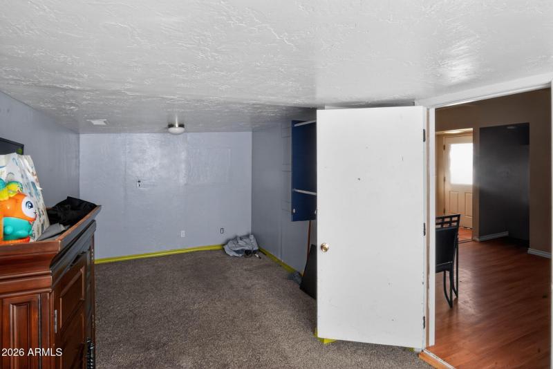 19_9840_Eighth_St_Mayer_AZ_86333_USA-Oth