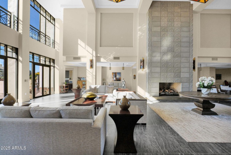 4-web-or-mls-P1393993