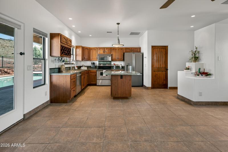 4310 Cayuga Ln Rimrock AZ-65