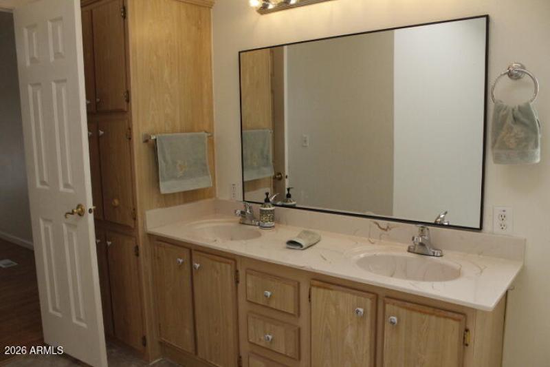 Primary Bath-Dual Sinks