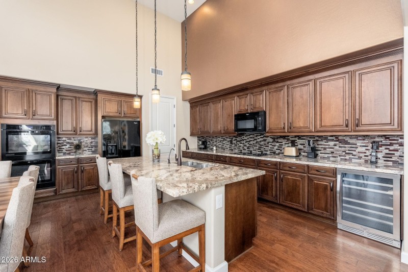 10052 E Bell Rd - 14