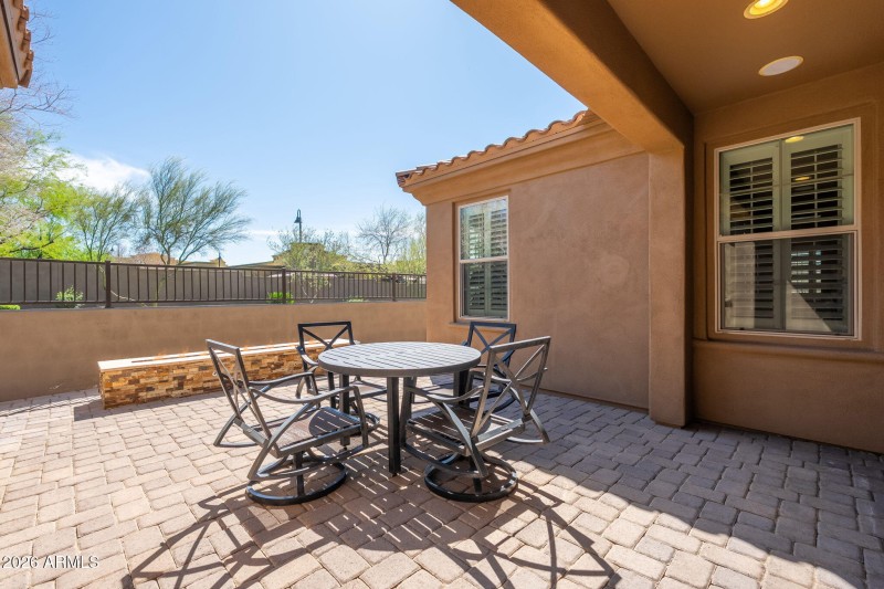 10052 E Bell Rd - 31