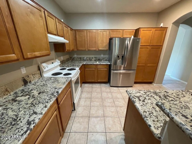 20220822000847481074000000-o