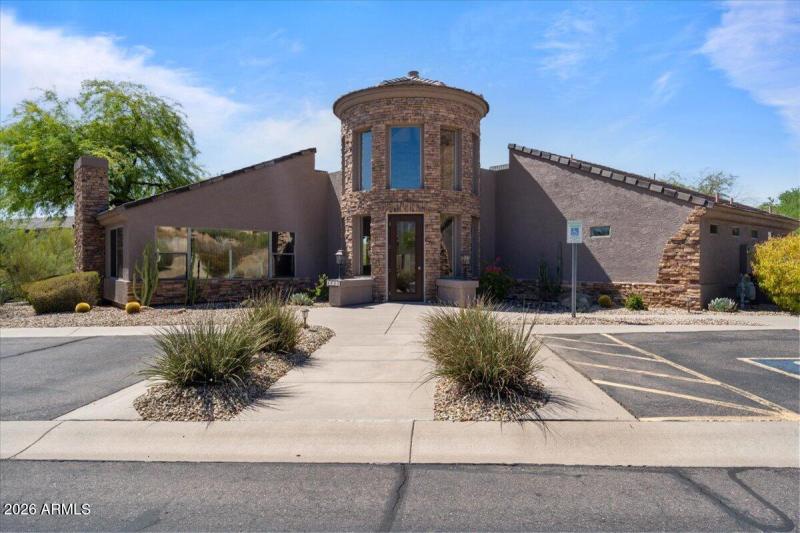 20 - Clubhouse and Amenities