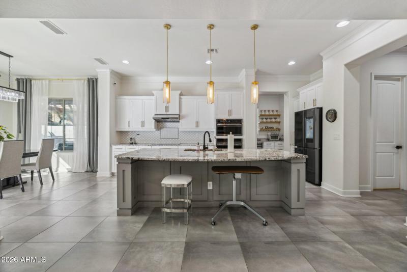 15-web-or-mls-4446-n-golf-dr