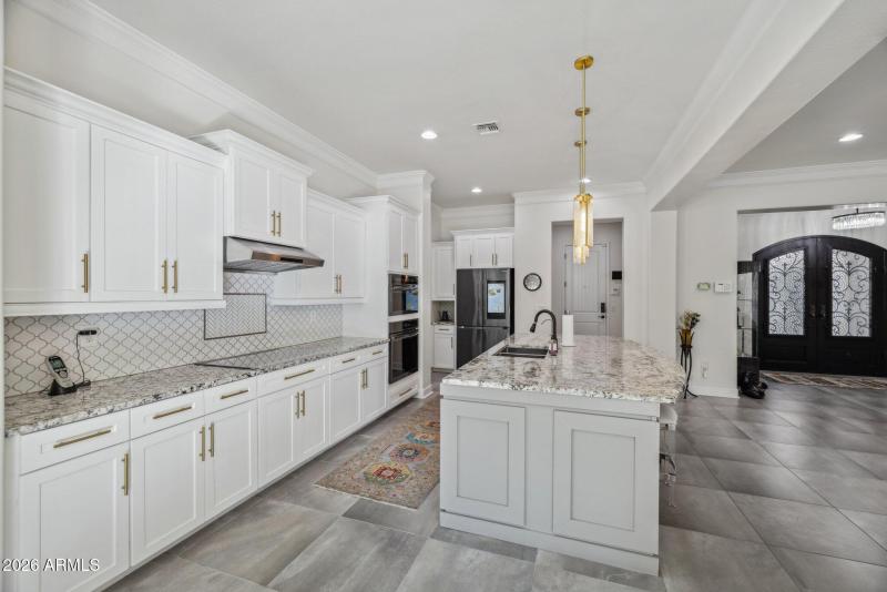 17-web-or-mls-4446-n-golf-dr