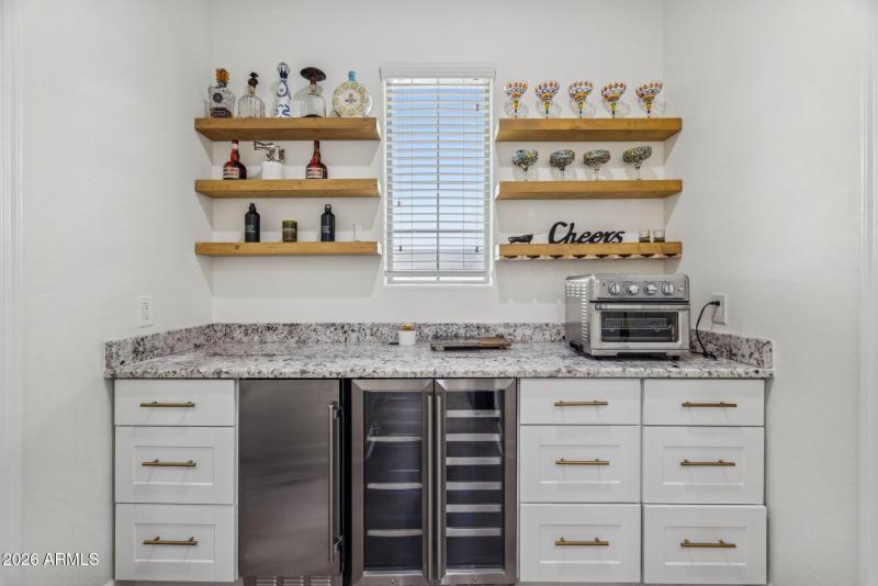 23-web-or-mls-4446-n-golf-dr