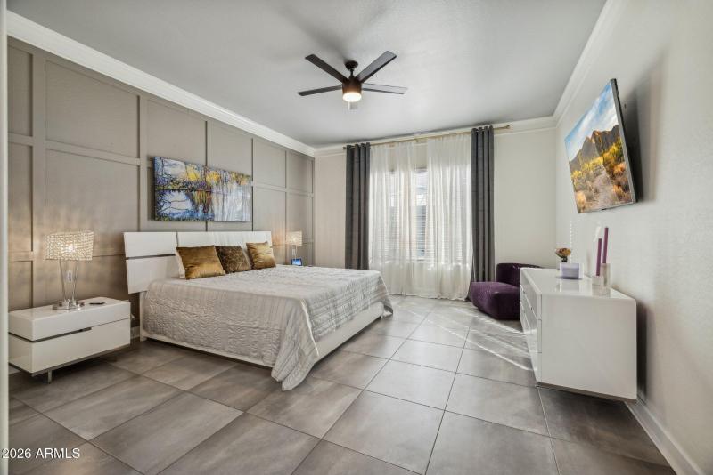 28-web-or-mls-4446-n-golf-dr