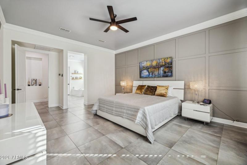 29-web-or-mls-4446-n-golf-dr