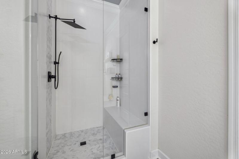 35-web-or-mls-4446-n-golf-dr