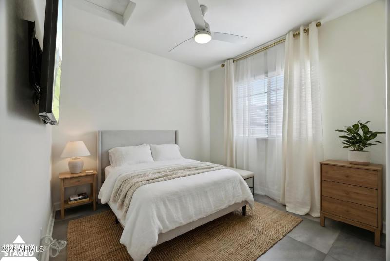 64-web-or-mls-4446-n-golf-dr