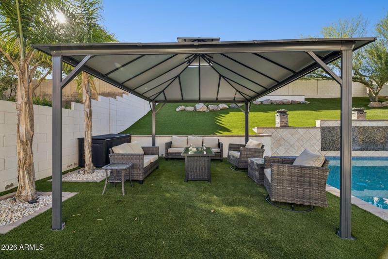 76-web-or-mls-4446-n-golf-dr