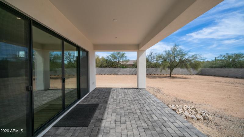 31383 Daylight Exterior Photos-11