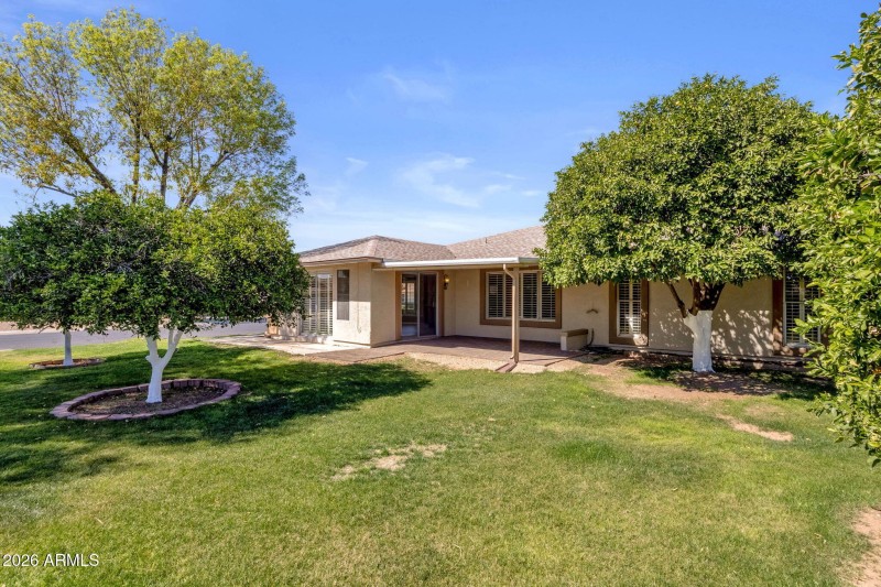 39-web-or-mls-19041-n-lakeforest-dr