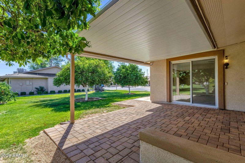 43-web-or-mls-19041-n-lakeforest-dr