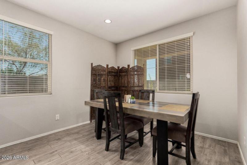 17213 W Williams St5